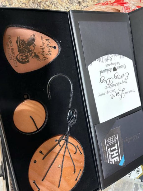 What to Get for a Memorial Gift for a Friend: Meaningful Ways to Show You Care