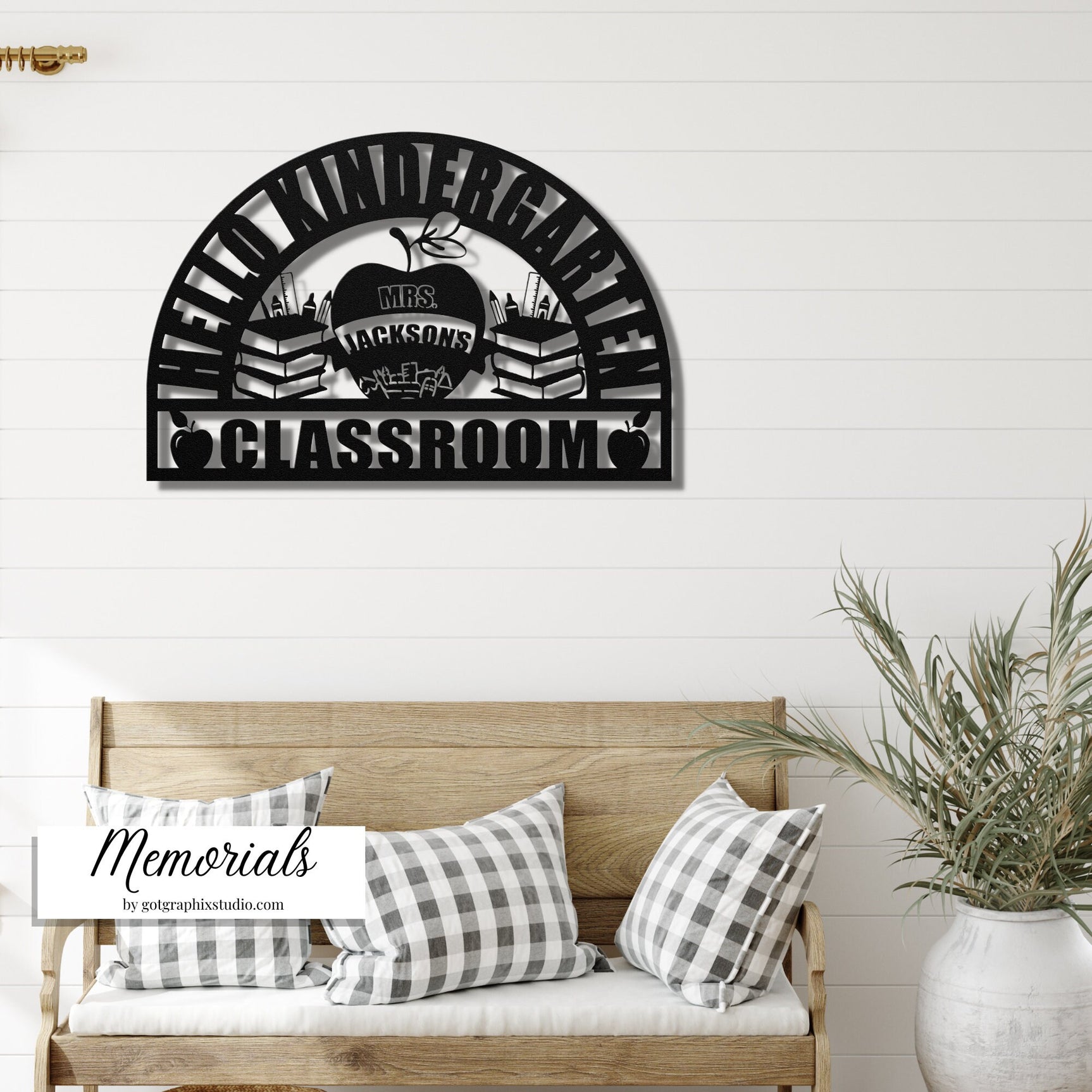 Hello Kindergarten Teacher Wall Art, Personalized Teacher Classroom Gifts for Kindergarten Teaching Custom Metal Wall Hanging Decor
